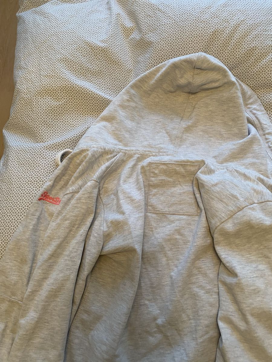 Superdry Jacken: Superdry Kapuzenjacke, XXS, Grau – Gebraucht aus Zürich von yae56 2