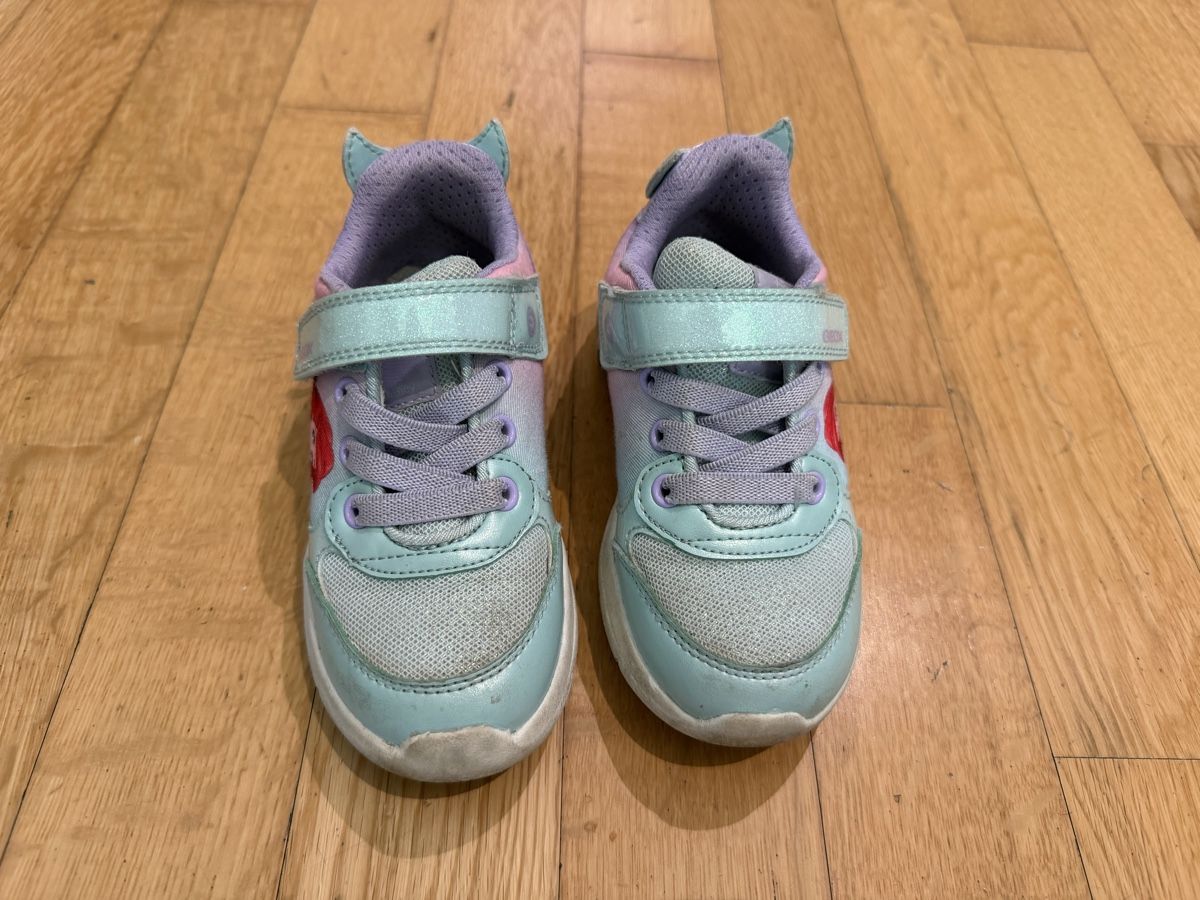 Scarpe per ragazze: Geox Disney Princess 26 – Usato da Winterthur venduto da _cyb3r-w0lf_ 4