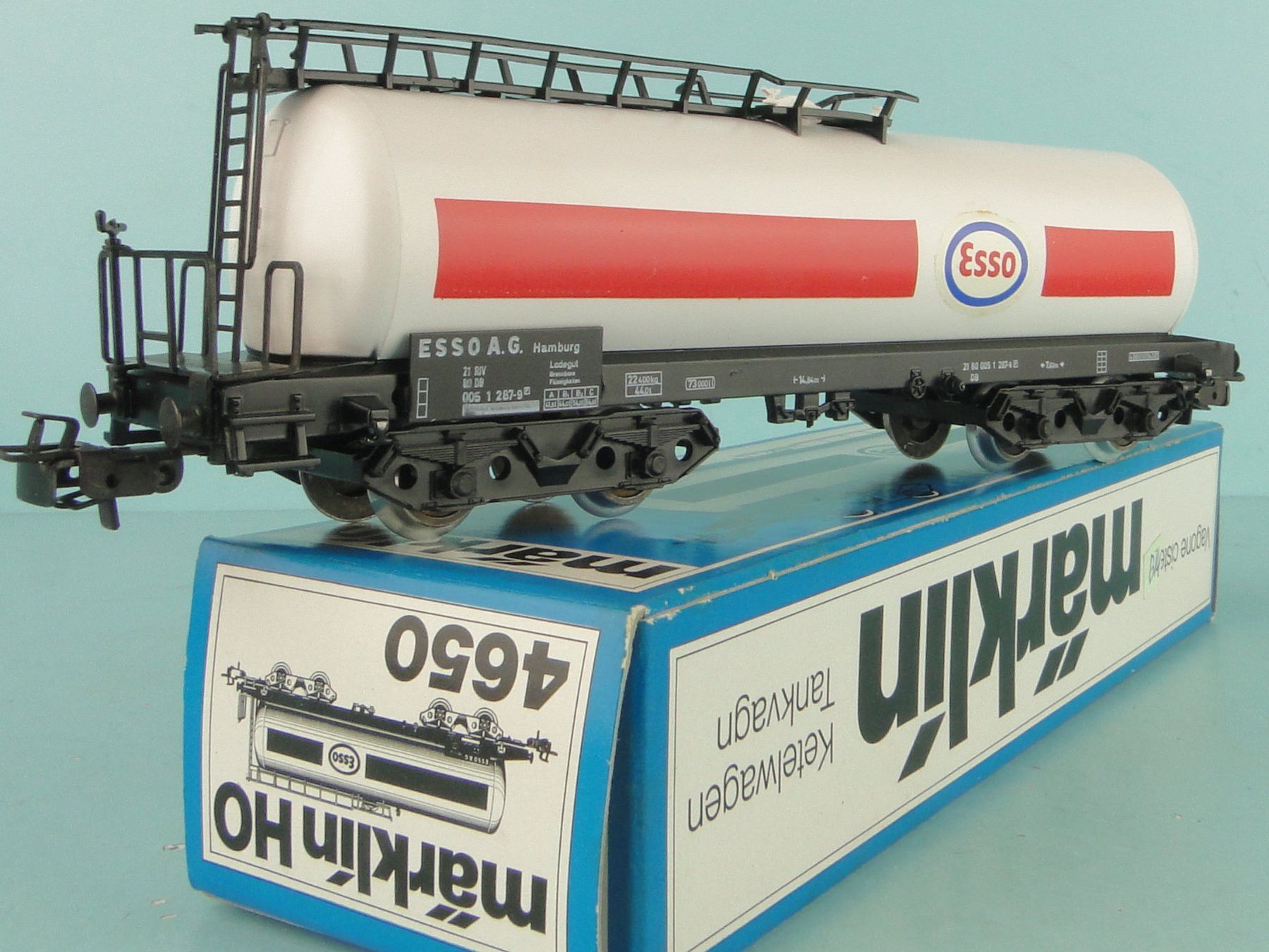 Märklin Modelleisenbahnen: MÄRKLIN H0 4650 Esso DB – Neu (gemäss Beschreibung) aus Bülach von cann11
