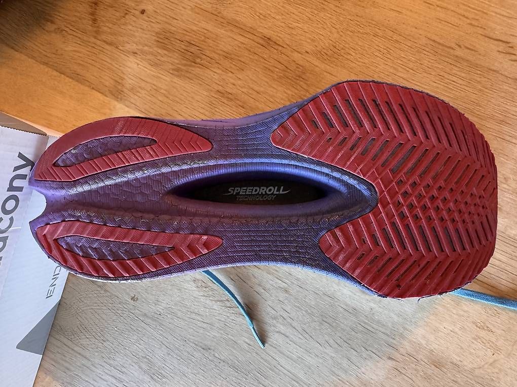 Saucony Herrenschuhe: Saucony - Endorphin PRO 4 - US 10 / 44 – Gebraucht aus Zürich von konomanalo 3