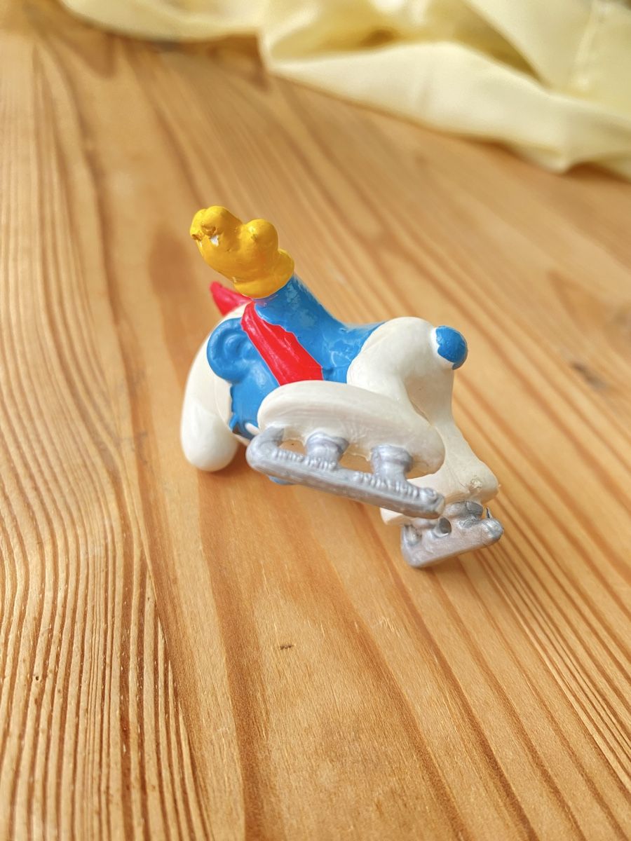 Schleich Statuette: Schlumpf mit Schlittschuhen gefallen – Usato da Fehraltorf venduto da Marian4 2