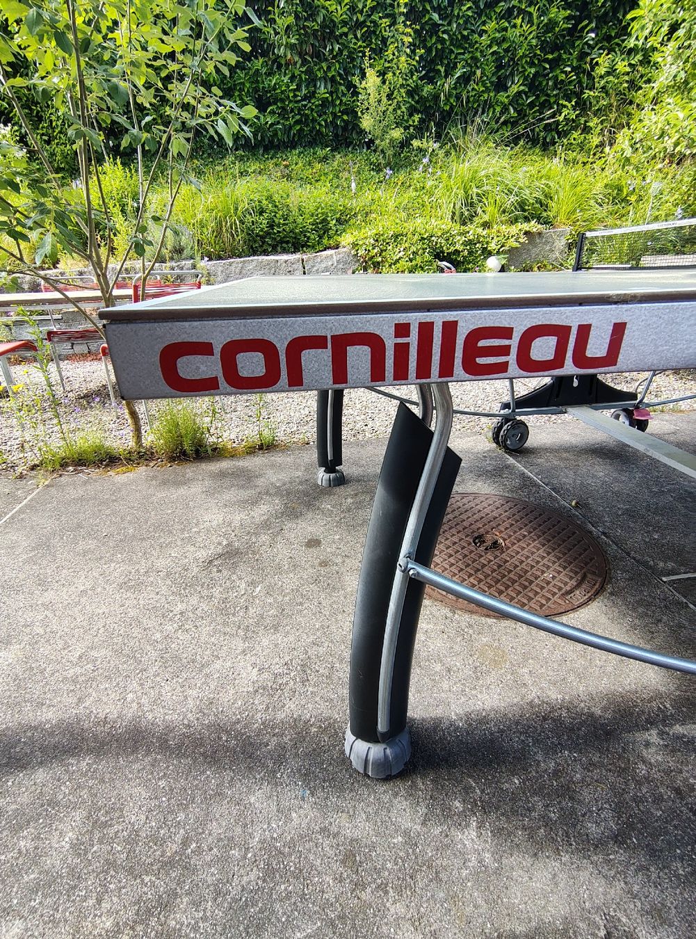 Cornilleau Tennis da tavolo: Tischtennistisch Cornilleau 300 S – Usato da Oftringen venduto da haberko 2