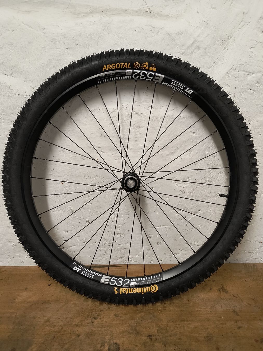 Pneumatici & Ruote complete: MTB Vorderrad 27.5", 15mm Steckachse – Nuovo e nell'imballaggio originale da Binningen venduto da cel_57q2