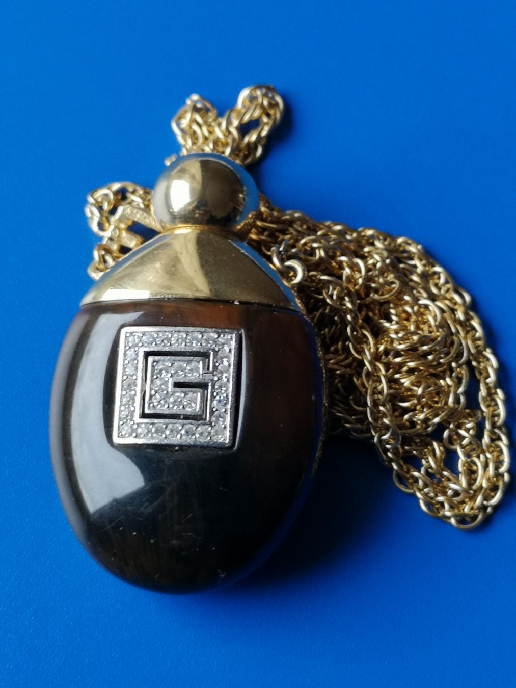 Givenchy Profumi & Eau de Toilette: Givenchy Vintage Parfümflasche-Halskette – Usato da Schaffhausen venduto da Leveron13