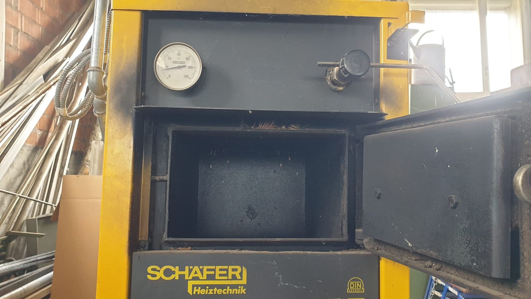 Radiateurs: Schäfer Stückholzheizung   – D'occasion à Kappelen par Moon_49 3