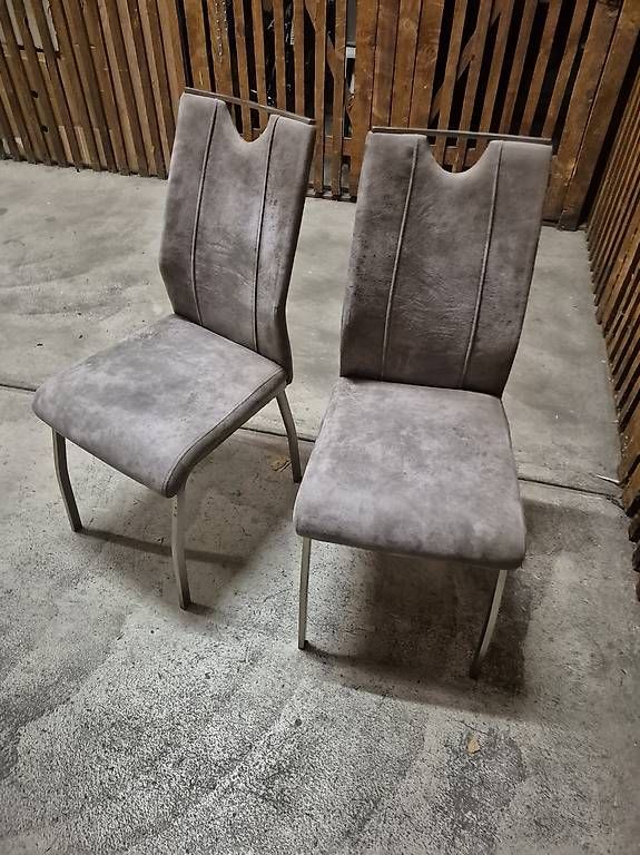 Chaises: 2 Stühle – Neuf avec emballage d'origine à Basel par IceKral