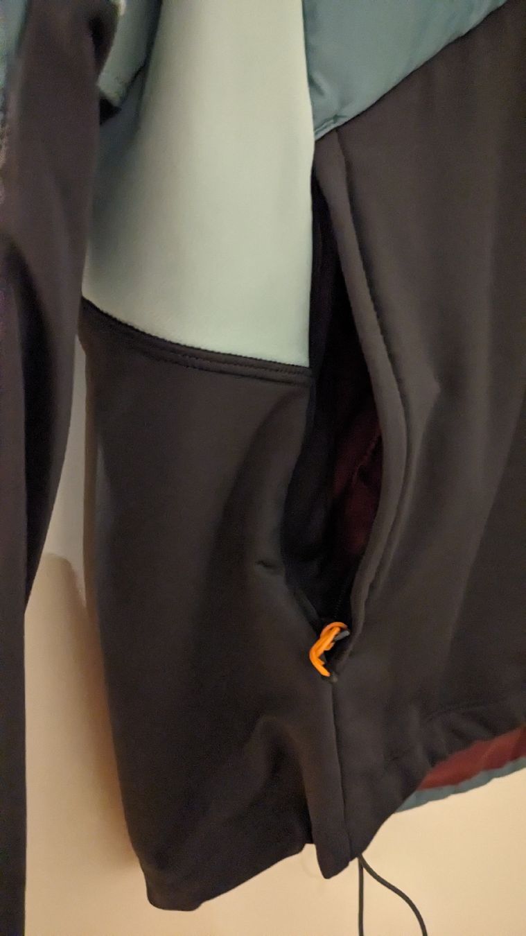 Asics Giacche: Running Jacke Asics – Usato da Liebefeld venduto da Pacem 1