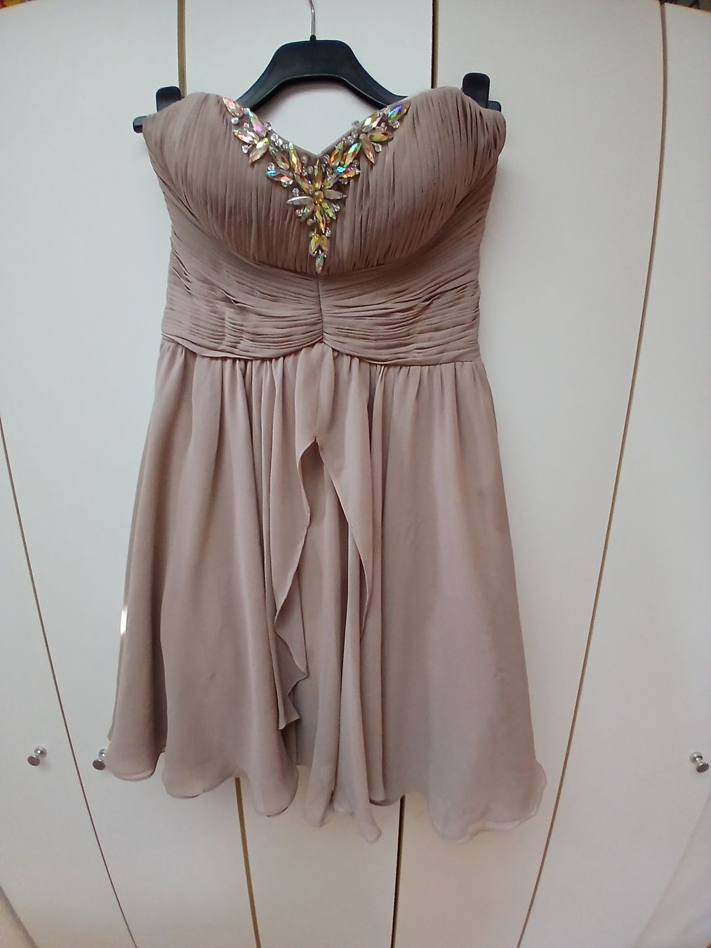 Vestiti: Abendkleid Cocktailkleid Laona Gr. 36 – Usato da Dussnang venduto da Thomasvfr800