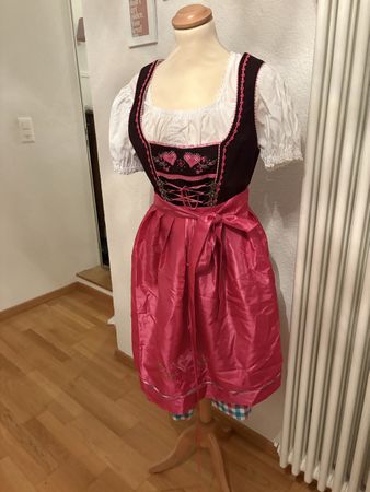 Schönes Dirndl braun rosa kariert 
