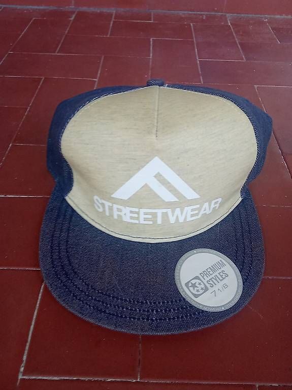 Copricapi, berretti & cappellini: Lot de casquettes – Usato da Torgon venduto da vou_pnr8 2