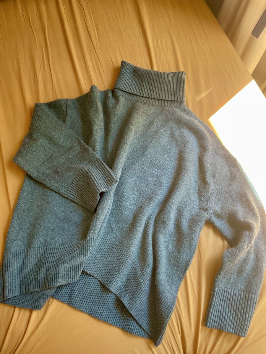 H&M Pullover & Sweatshirts: Rollkragenpullover hellgrün/grau, sehr weit geschnitten, S – Gebraucht aus Zürich von Carlajimena 1