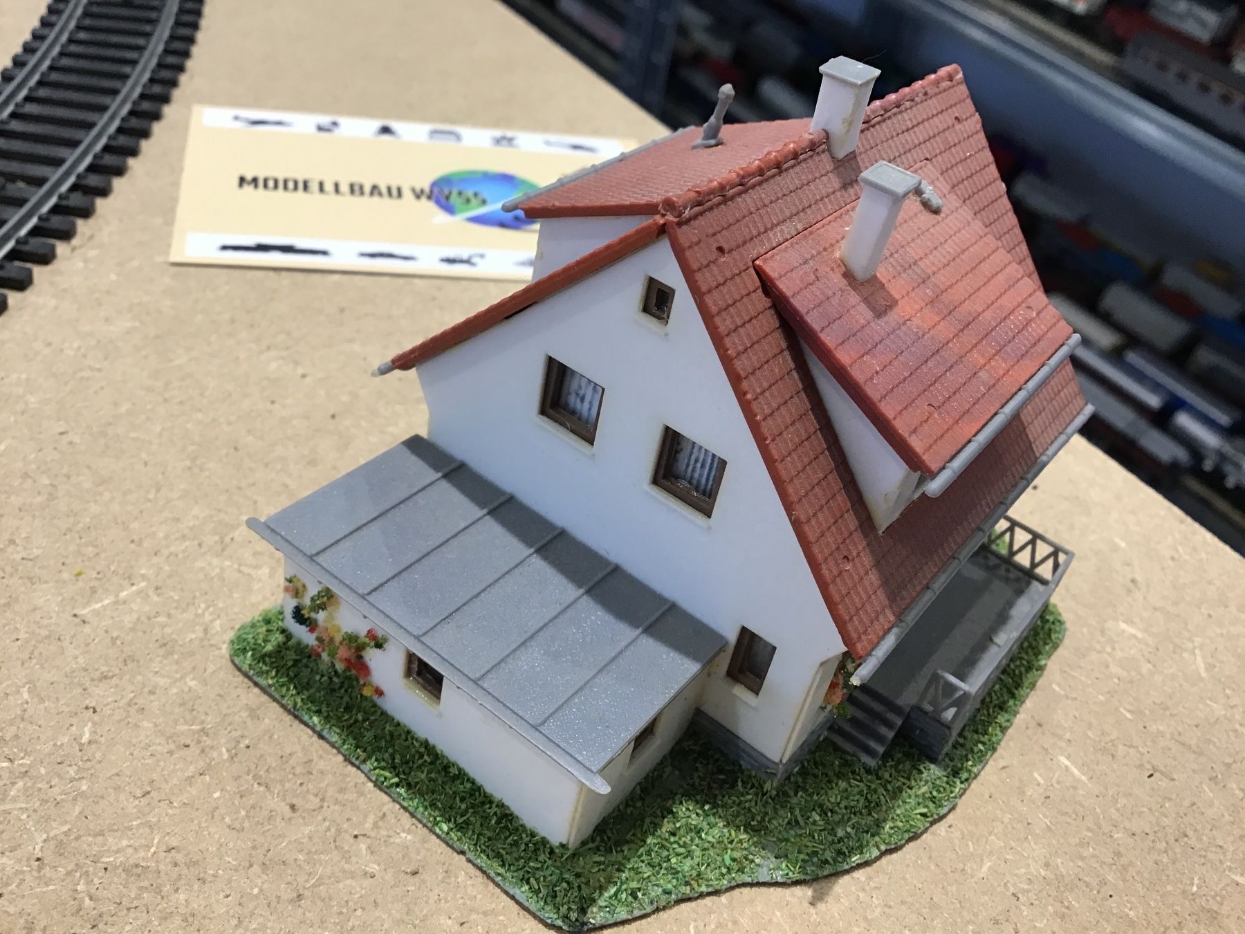 Modellini di ferrovie: Modellhaus für Eisenbahn, Spur N – Usato da Männedorf venduto da Spezial-Modelle 2