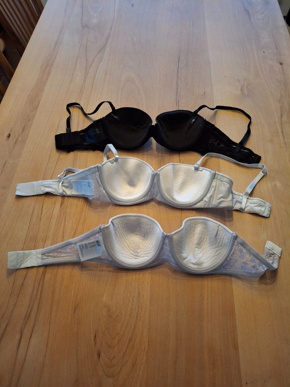 H&M Altra biancheria intima: 3 BH's, Gr. 75B – Usato da Bilten venduto da pelanov 1