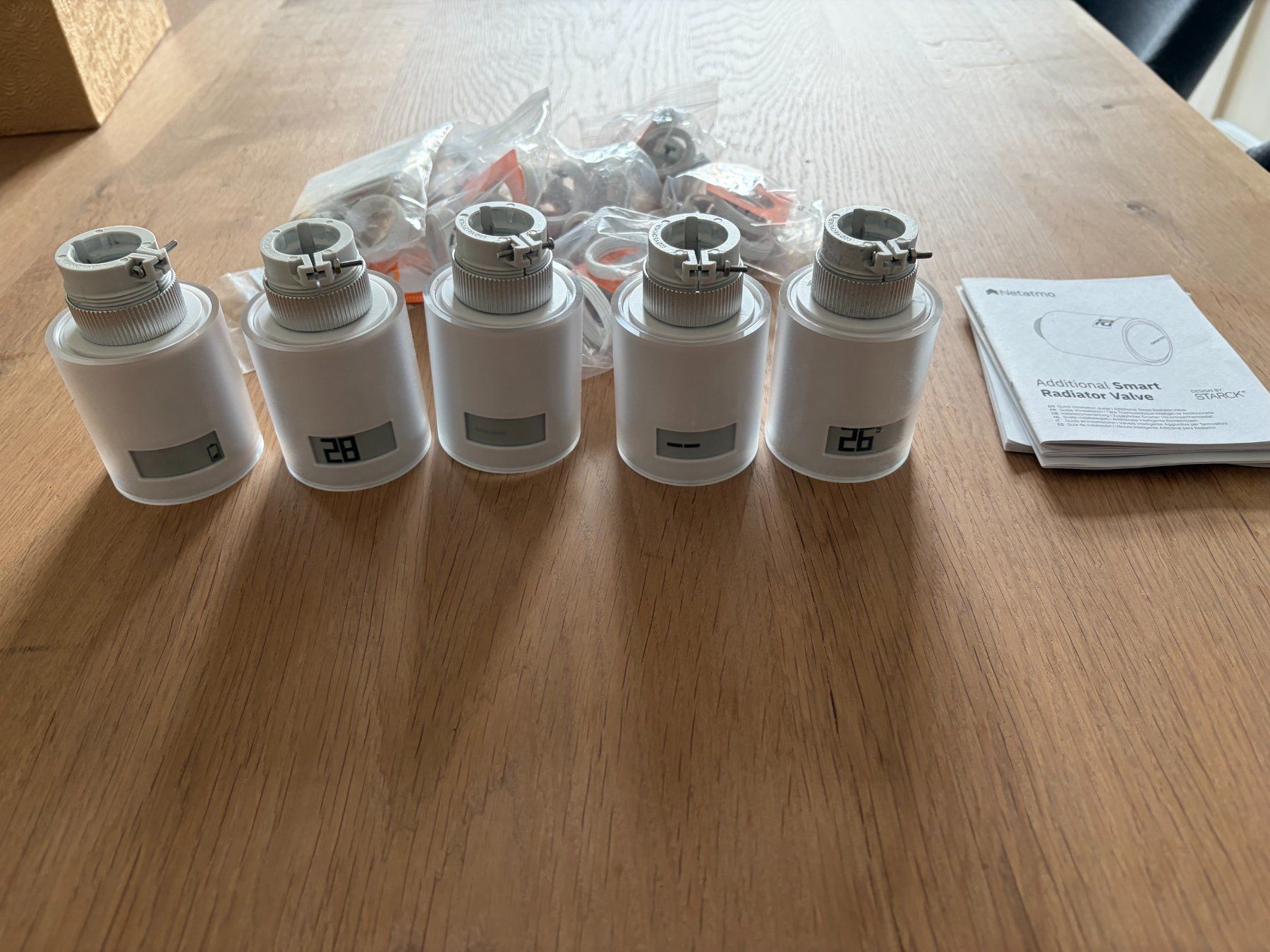 Netatmo Misurare: Netatmo Smartes Heizkörperthermostat Set - 5 Ventile – Usato da Zürich venduto da zamiduri 1