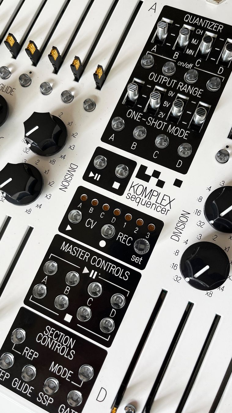 Strumenti musicali: Koma Elektronik Komplex Sequenzer – Nuovo (secondo la descrizione) da Basel venduto da CBassReflex 2