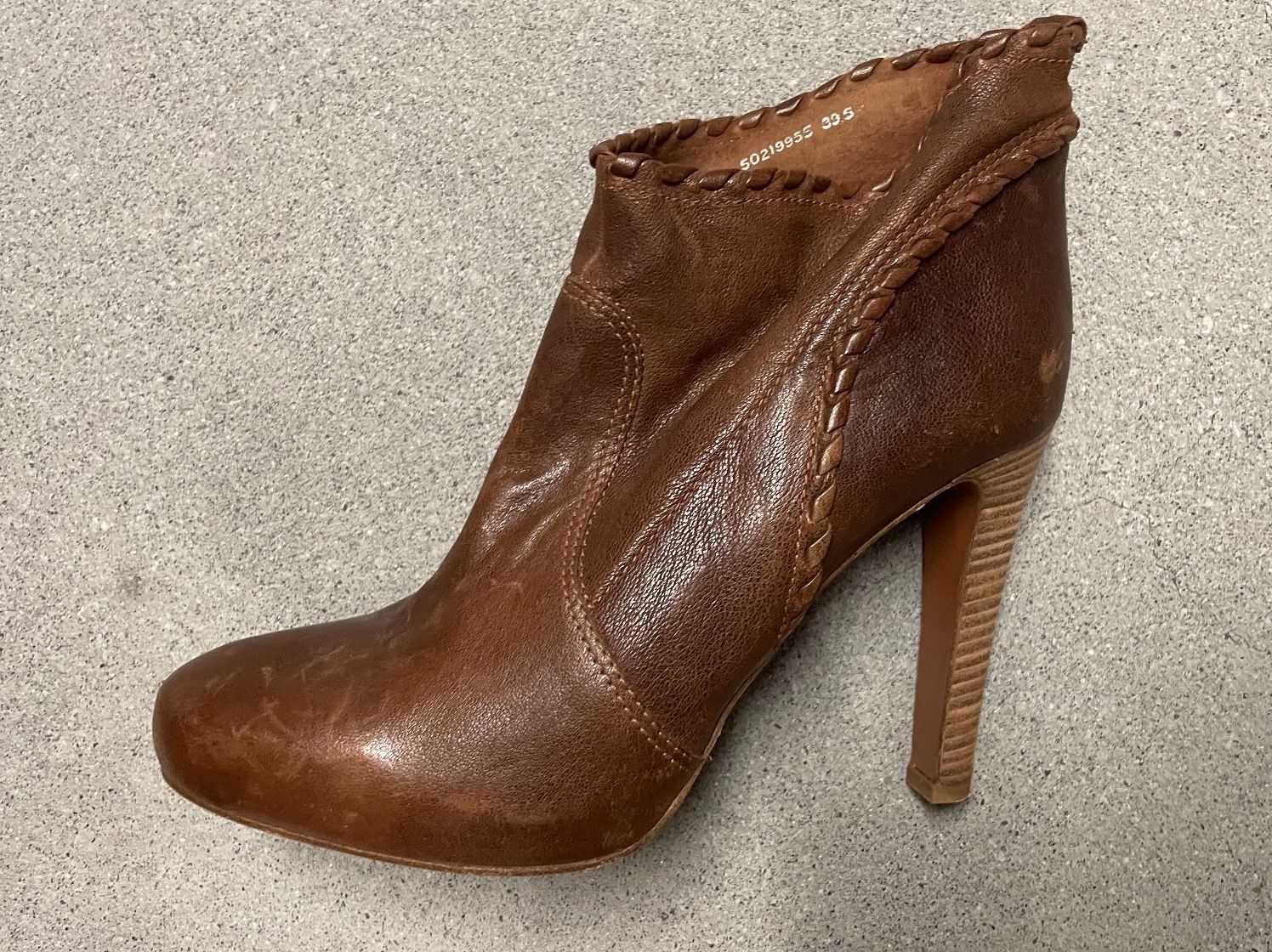 Hugo Boss Scarpe da donna: Stiefelette – Usato da oetwil an der limmat venduto da Nazeb 1