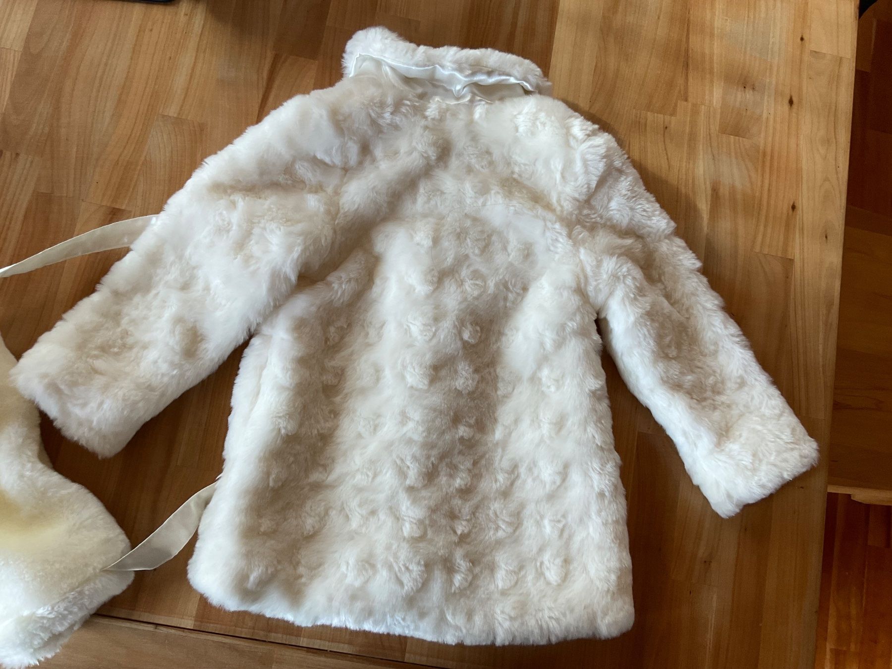 Jacken & Mäntel: Baby Mantel aus Plüsch – Neu (gemäss Beschreibung) aus Rümlang von resale35 6