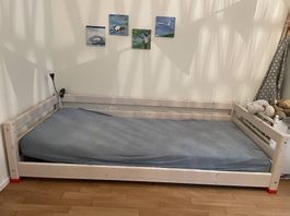 Flexa Bodenbett mit Ausfallschutz inkl. Matratze