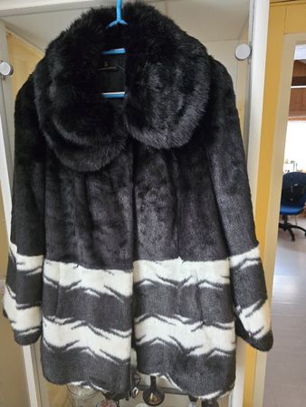 Traumhafte Webpelzjacke von Designer Alfredo Pauly