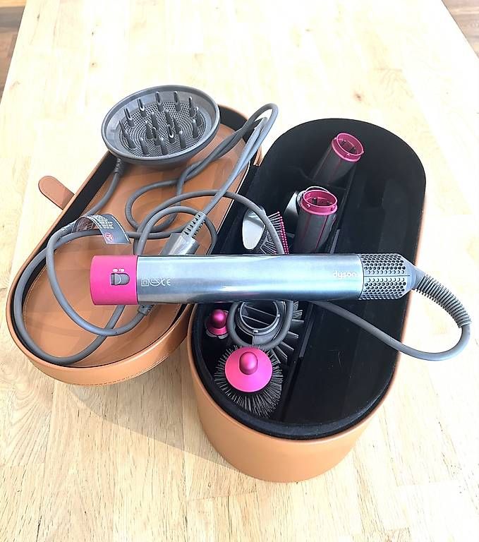 Föhn: Dyson Föhnset – Gebraucht aus Siebnen von Corina2026 2