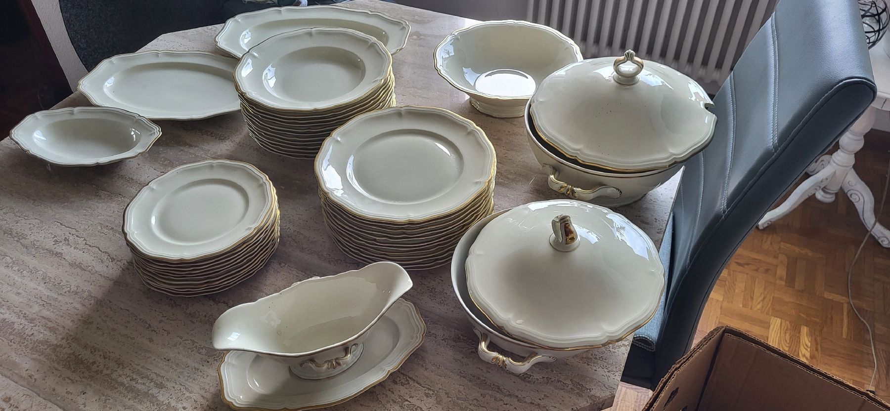 Rosenthal Set di piatti: rosenthal chippendale ivory goldrand – Usato da Basel venduto da topthings