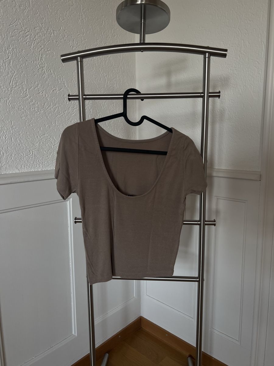 Tops: Damen T-Shirt Set 9  Bundle – D'occasion à Wallisellen par lea_k9fx