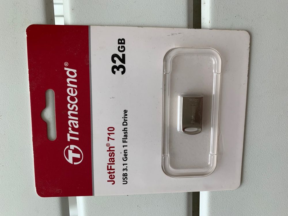 Transcend JetFlash 710 USB-Flash-Laufwerk - 32 GB - USB 3.1 (Gebraucht ...