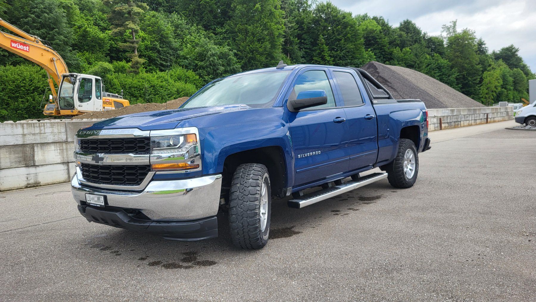 Chevrolet Automobili: Chevrolet Silverado 1500 - 3.5t Anhängelast – Usato da Schötz venduto da holz.wurm 2