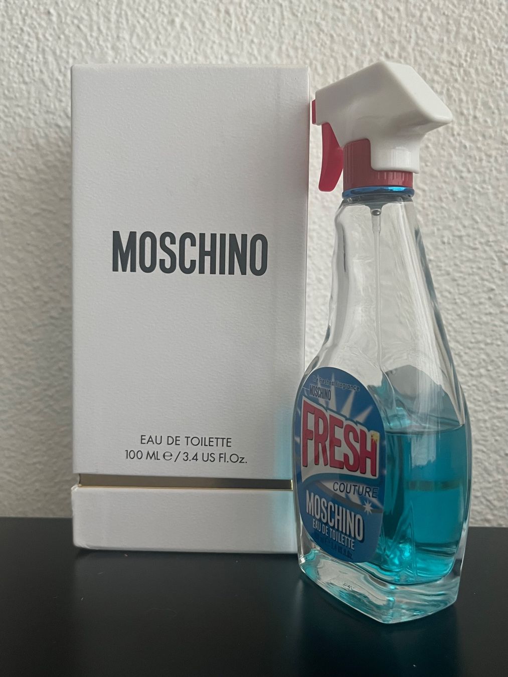Moschino Profumi & Eau de Toilette: Moschino - Fresh Couture - EdT 100ml – Nuovo e nell'imballaggio originale da Luzern venduto da eli_5xnv 2
