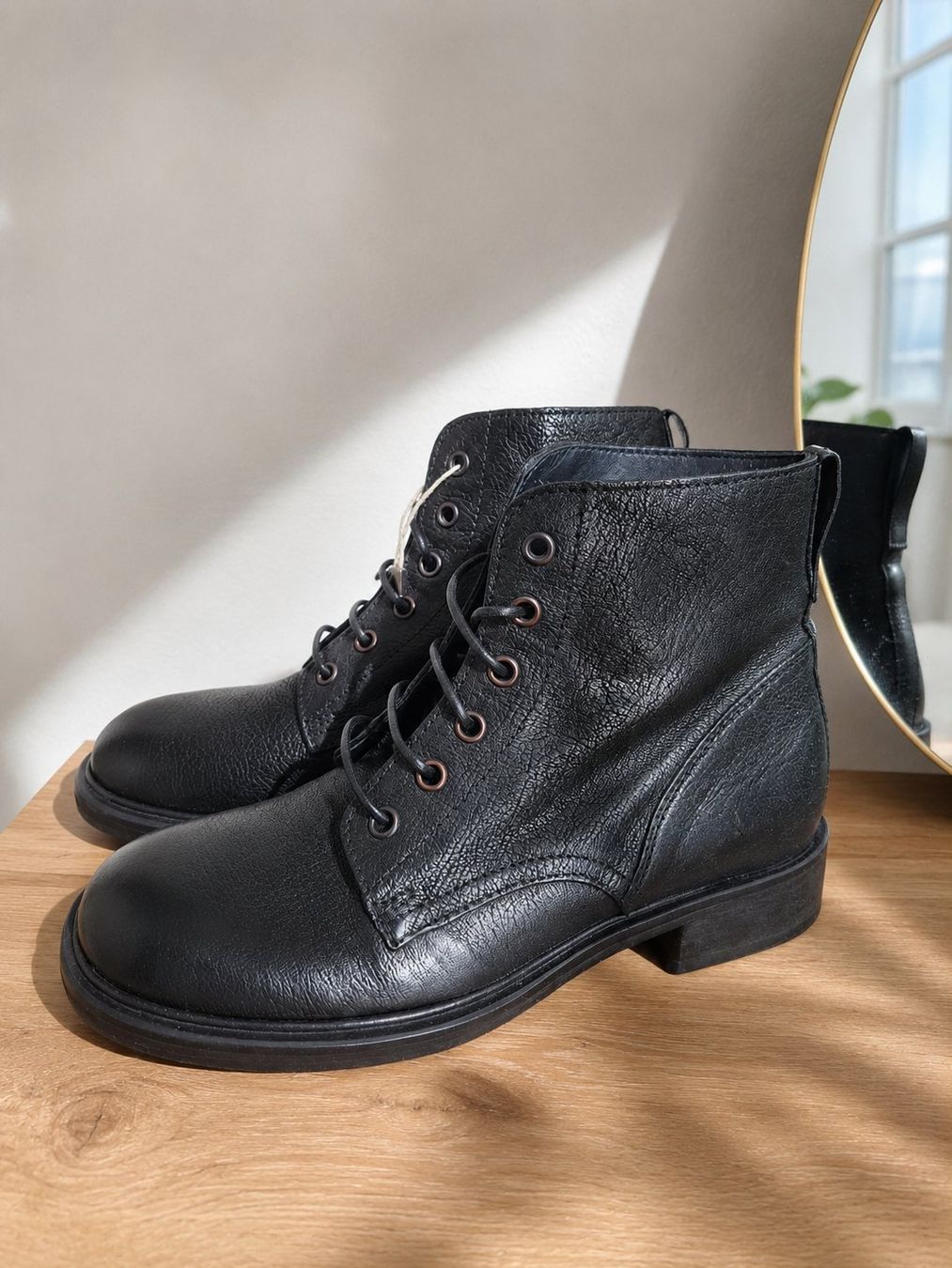 Moma Scarpe da uomo: Originale MOMA Handmade Lederstiefel in Grösse 36. – Nuovo (secondo la descrizione) da Bern venduto da 11-02-1983