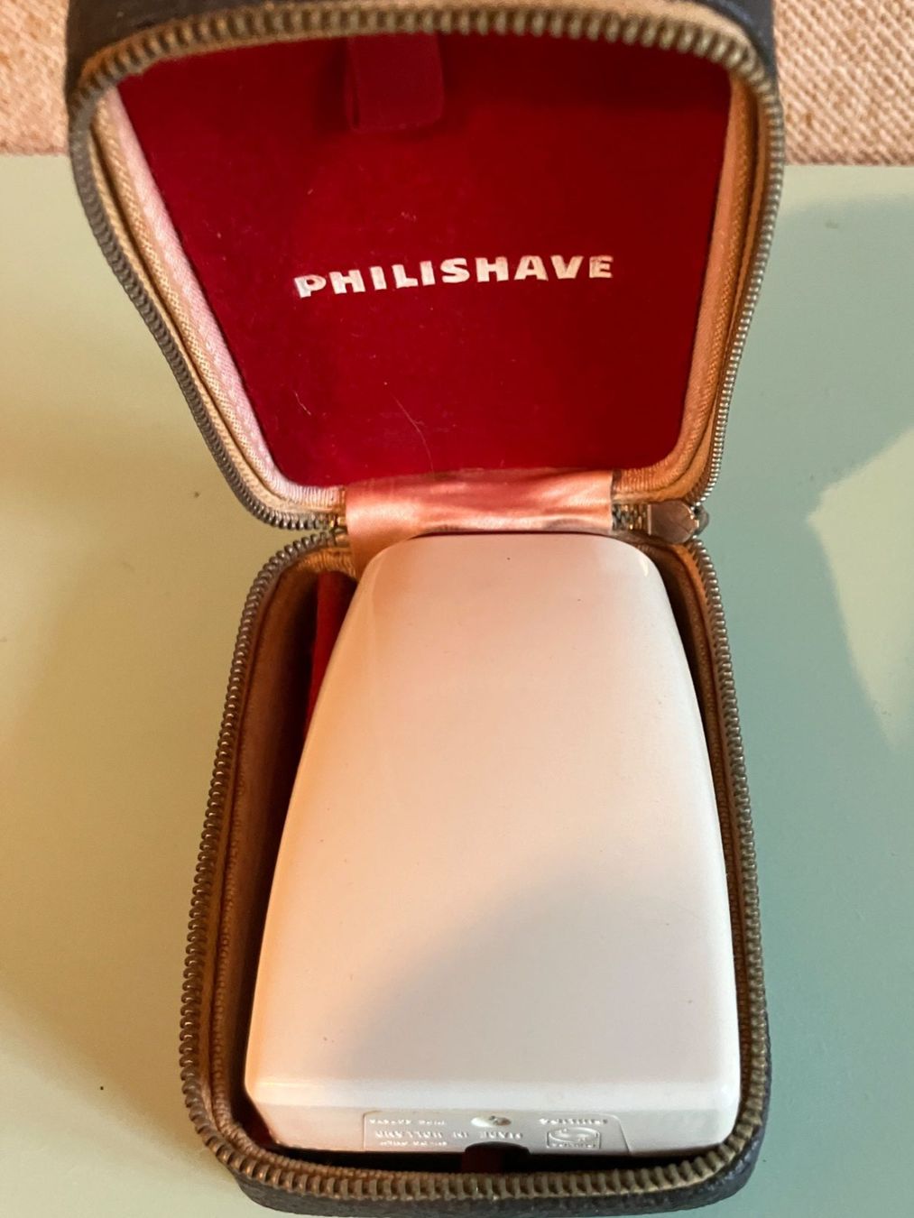 Rasoi & Lamette da barba: Vintage Philishave Reiserasierer mit Etui – Difettoso da Sattel venduto da Pinggi7 5