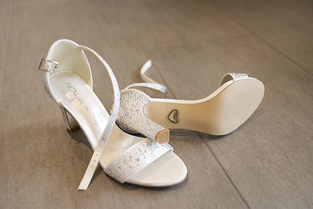Scarpe da donna: Brautschuhe Grösse 38 – Usato da Bülach venduto da silvy14071990