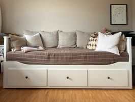 Ikea-Bett "Hemnes" / Neuwertig - nie gebraucht!