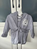 Flauschiger Bademantel mit Bär-Applikation, Grösse 98/104