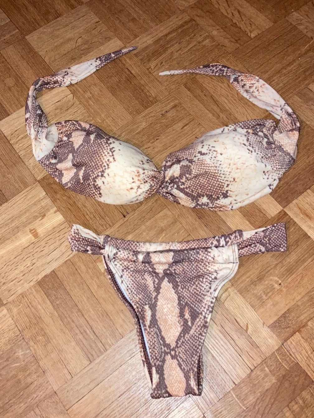 Costumi da bagno & Bikini: Brazilian Bikini Snake Print – Usato da Uster venduto da Kalici1 1