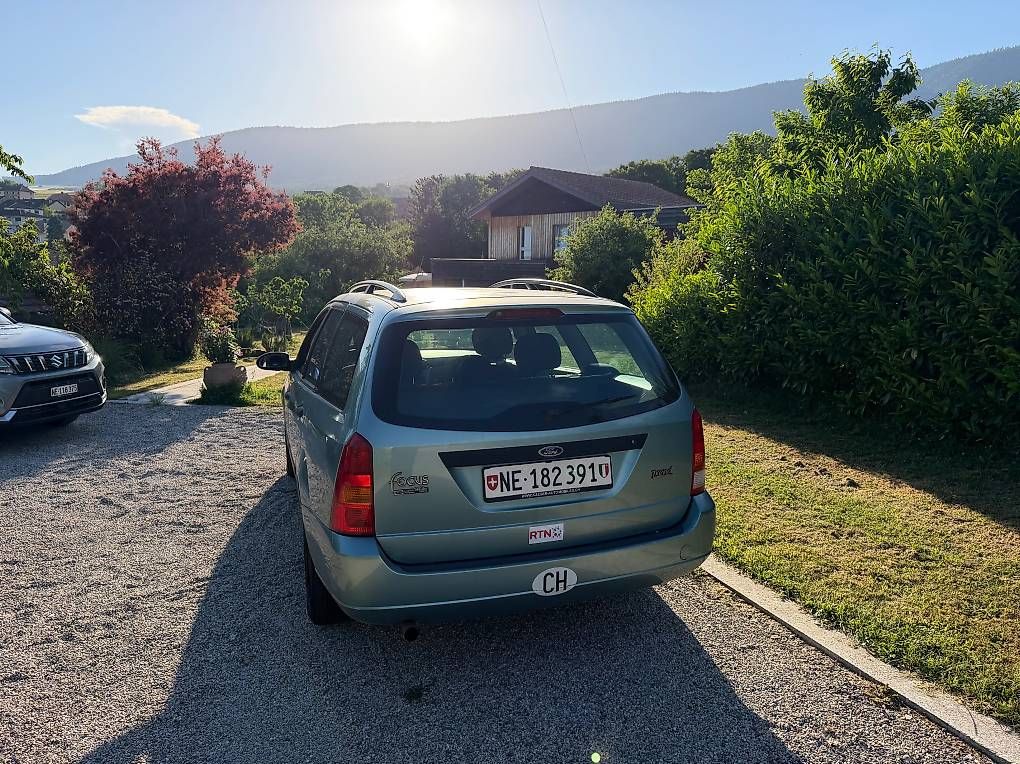 Autos: Ford Focus 1.6 16V expertisée  – D'occasion à Neuchâtel par ilonkae 1