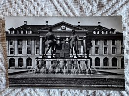 Ansichtskarte von Aarau, Schützendenkmal mit Hauptpost