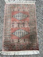 Feiner, traditioneller Gebetsteppich aus Pakistan 94 x 62 cm
