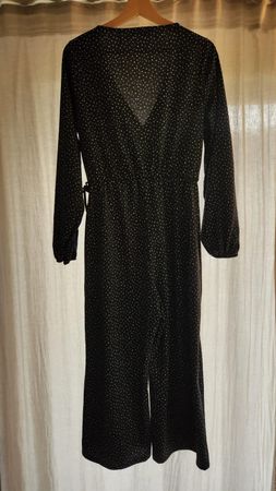 Schöner Damen Jumpsuit mit Punktmuster, Grösse L