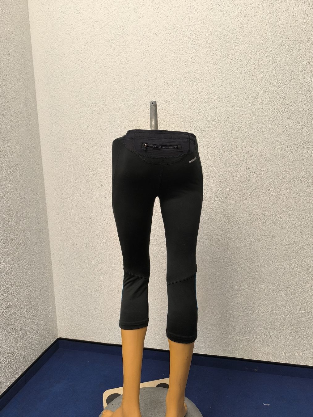 Adidas Leggings: Sporthose von adidas – Usato da Fischbach LU venduto da BuBri 1