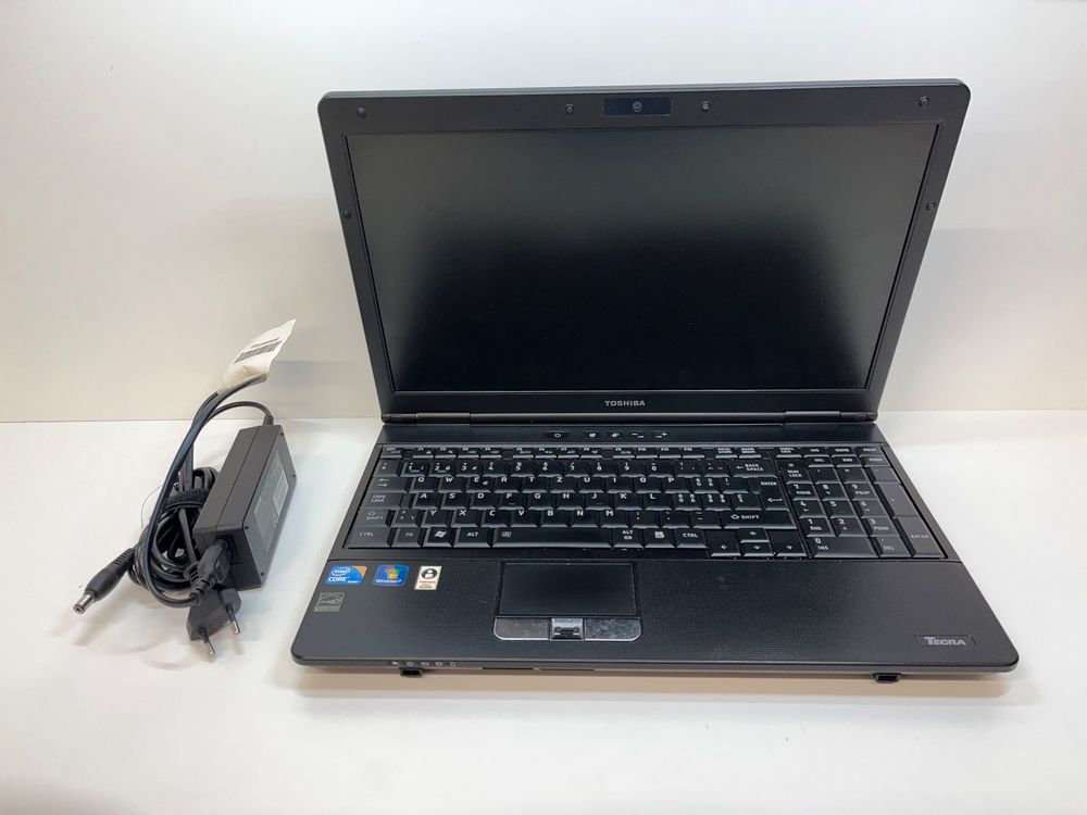 Power4Laptops Netzteil Für Toshiba Tecra A11-11J – 15V/5A Ladegerät Mit 6,3mm Stecker