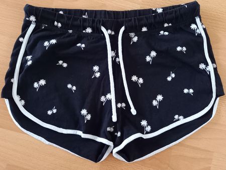 Shorts in ca Grösse 34/36