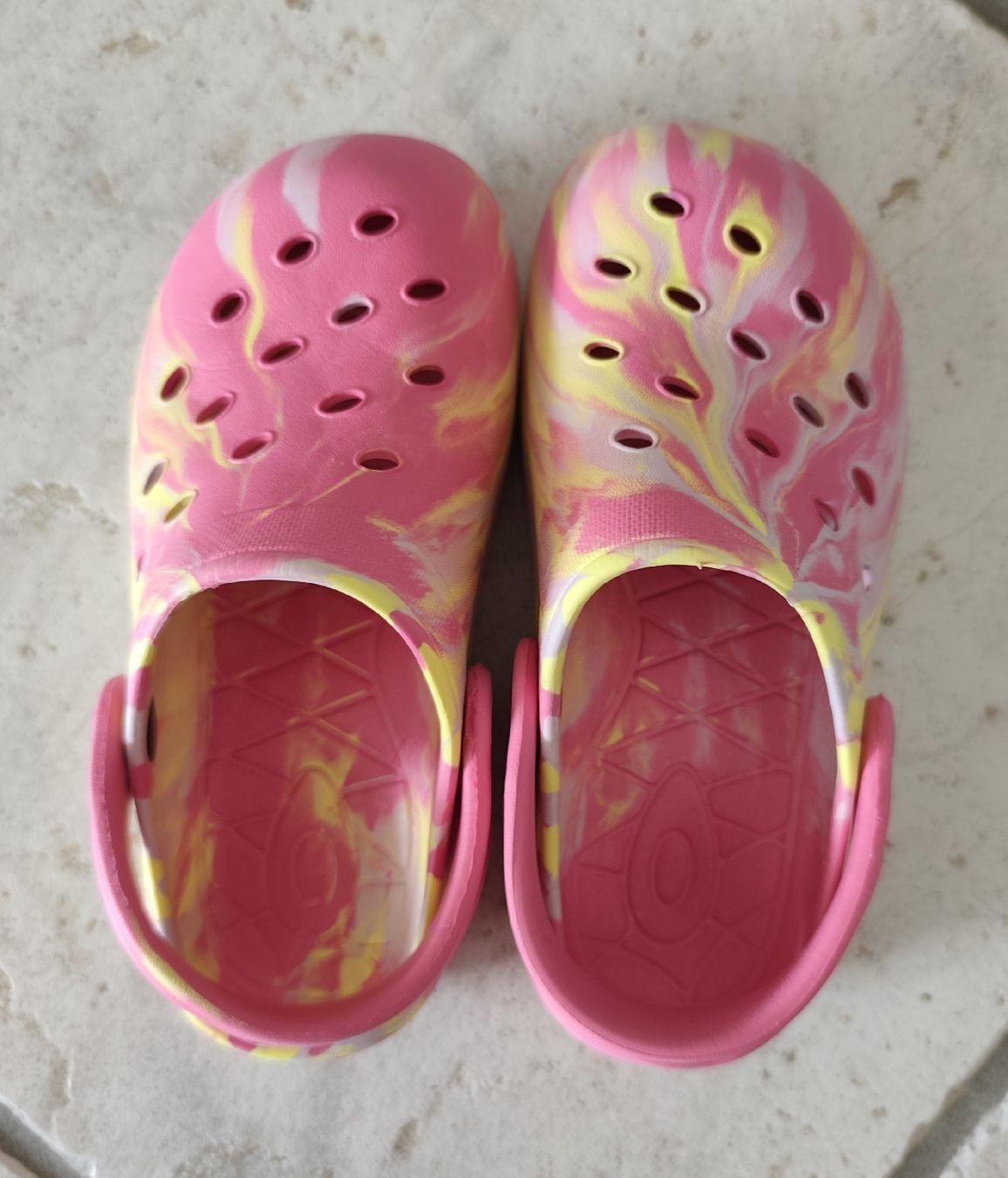 Schuhe für Mädchen:  Mädchen Clogs Grösse 30 – Gebraucht aus Chur von Rodanisa 6