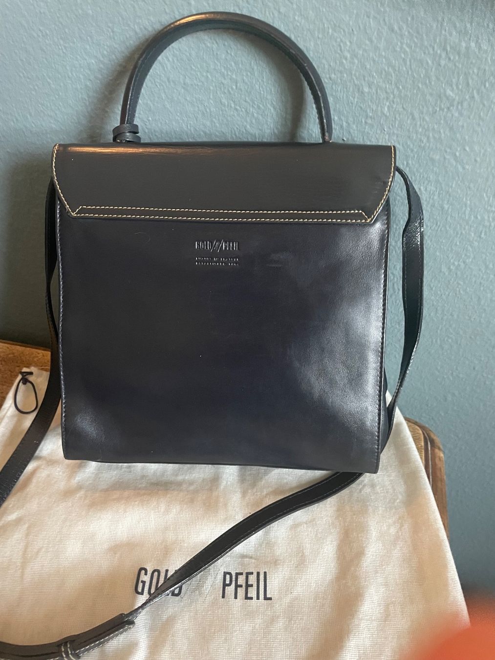 Borse da donna: Vintage Goldpfeil Tasche dunkelblau – Usato da Bern venduto da Rigoler 1