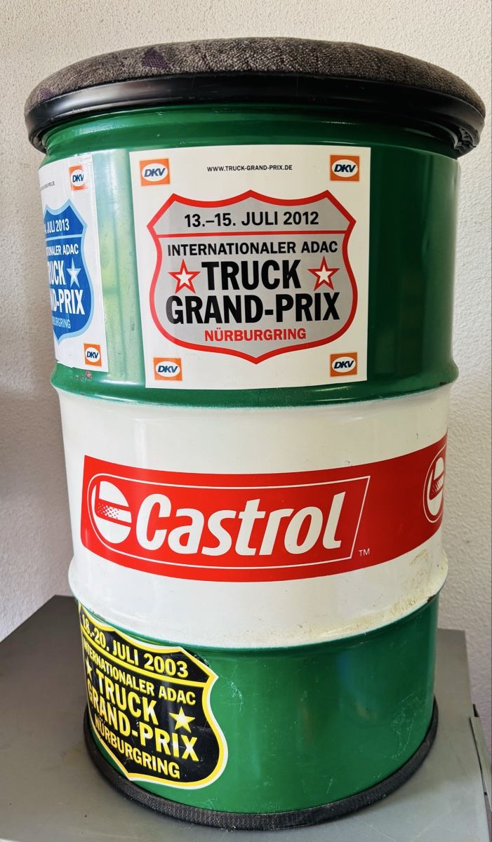 Accessori: 3 Ölfass Hocker Castrol Deko – Usato da Oetwil an der Limmat venduto da misssenzapensieri 1