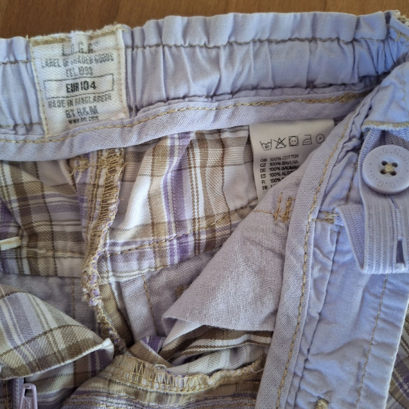 Pantaloni: Shorts 104 und Leggins 116 Mädchen – Usato da Richterswil venduto da C011 2