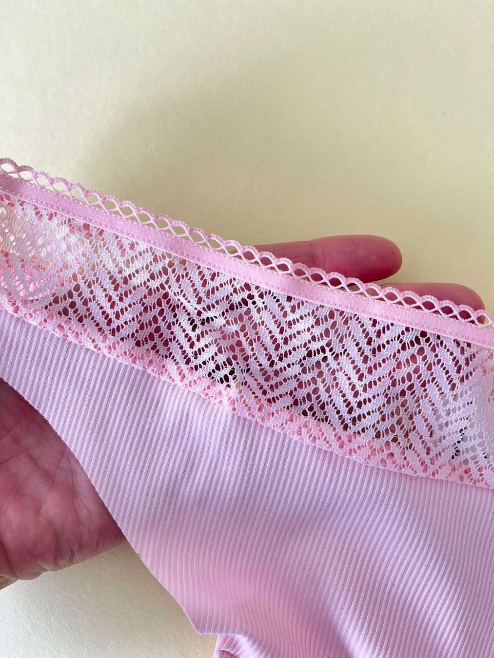 Passionata Altra biancheria intima: String PASSIONATA, Grösse 38, Hellrosa  1 Stück – Nuovo e nell'imballaggio originale da Rudolfstetten venduto da gst_g7xl 1