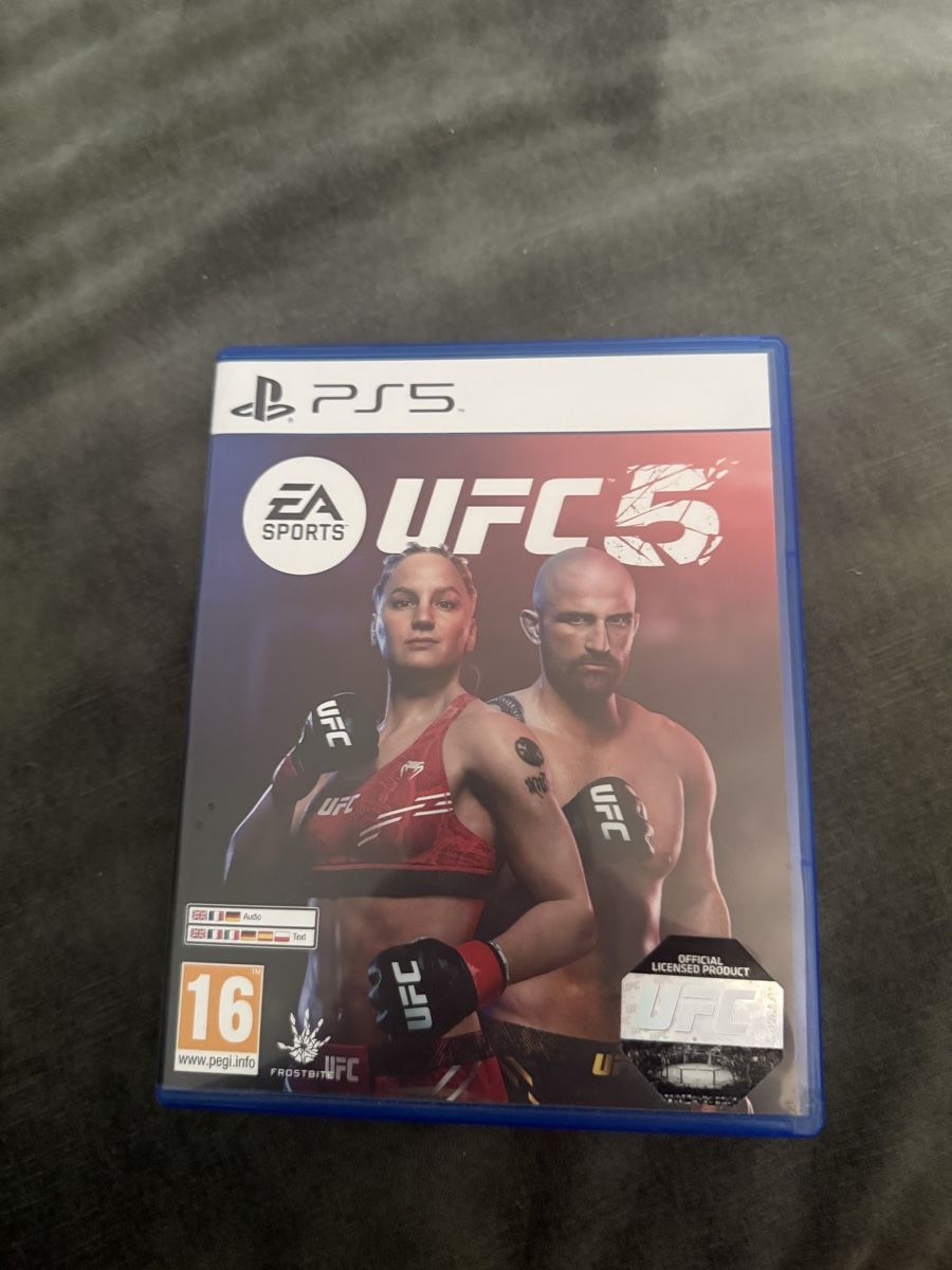 Sony Giochi: UFC 5 sur PS5 – Usato da Bussigny venduto da loa_5dgh