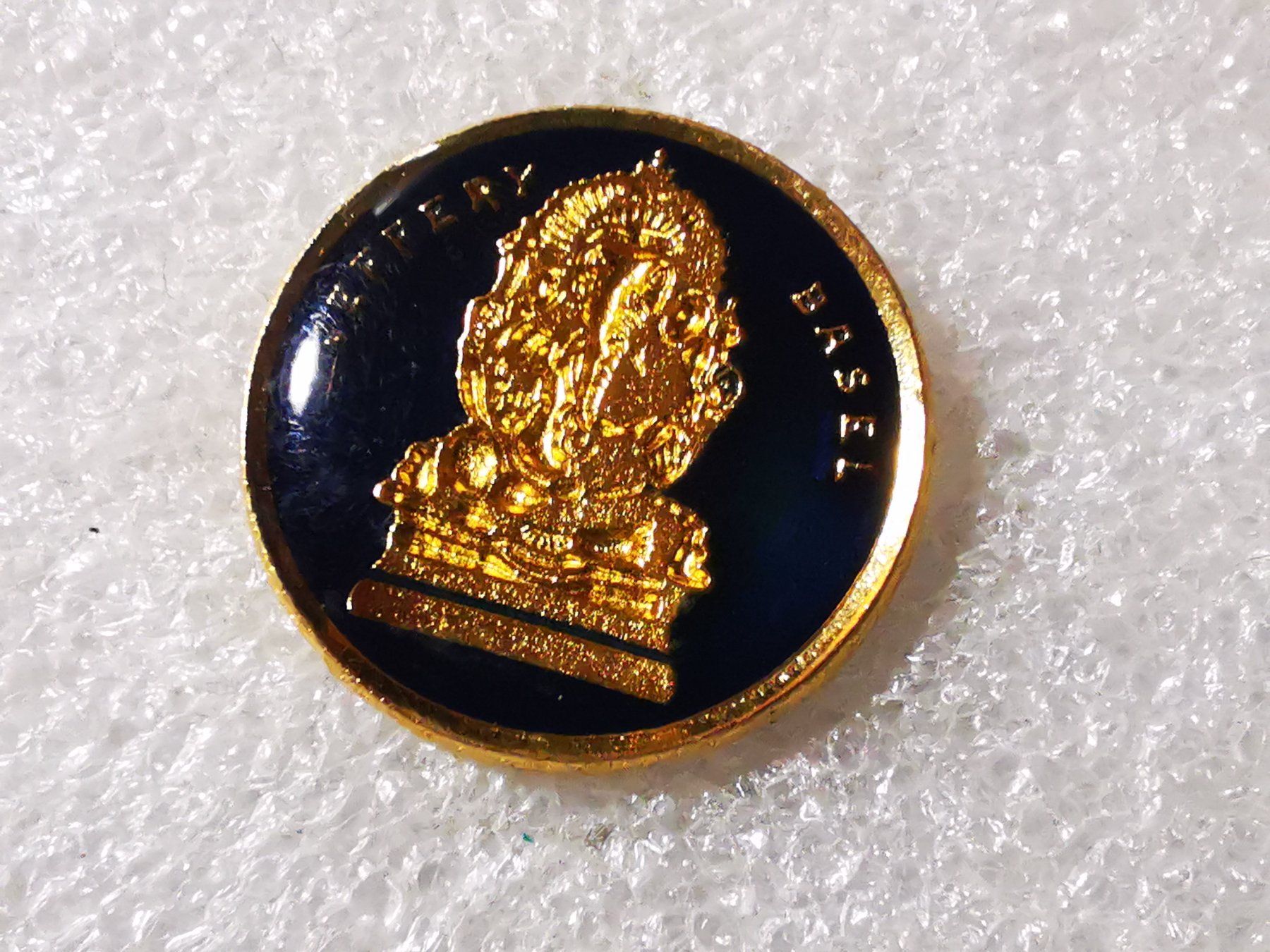 Placchette & Badge: Ansteckpin 145: Basel – Usato da Oppligen venduto da Pin-Fall-Shop