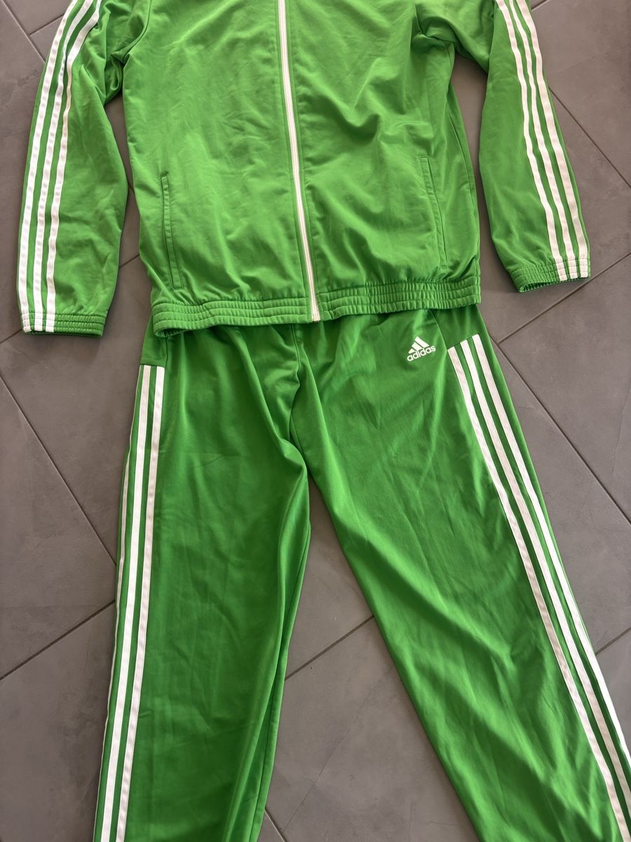 Adidas Completi, tute sportive e funzionali: Adidas Trainer Vintage 2013 M – Usato da Schmitten FR venduto da Hubalo 4
